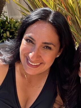 Meet your Posher, Ivette